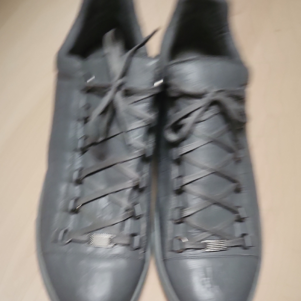 Balenciaga Grey Men's Sneakers 483494 Race Runner